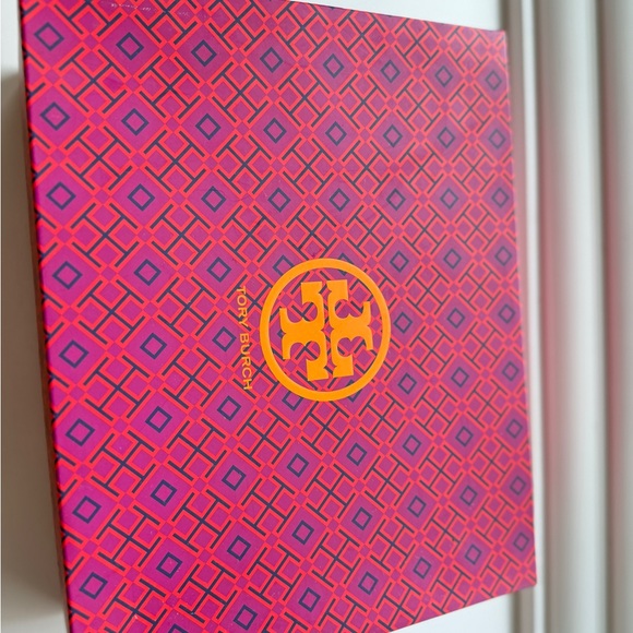 Tory Burch Hilary 75mm Bootie Black Suede Size 7.5 Worn Twice w/ Box - Picture 9 of 9